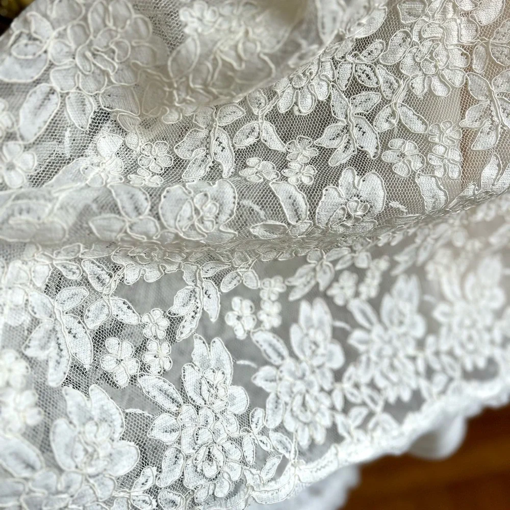 NWT Mikaella Bridal Light Ivory Lace Wedding Dress Size 6 - Picture 10 of 17